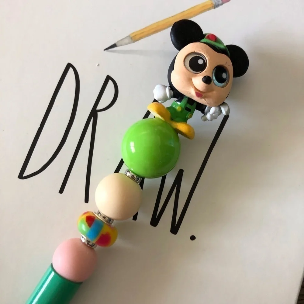 Disney Doorables: Mickey & Friends: Mickey Mouse Mountain handmade beaded pen